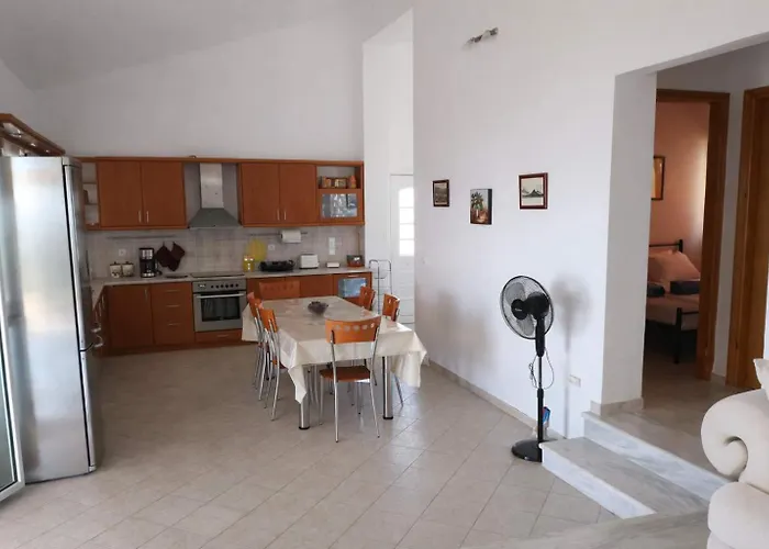 Ionian Balcony - Getaway With Sea View - بيت للعطل